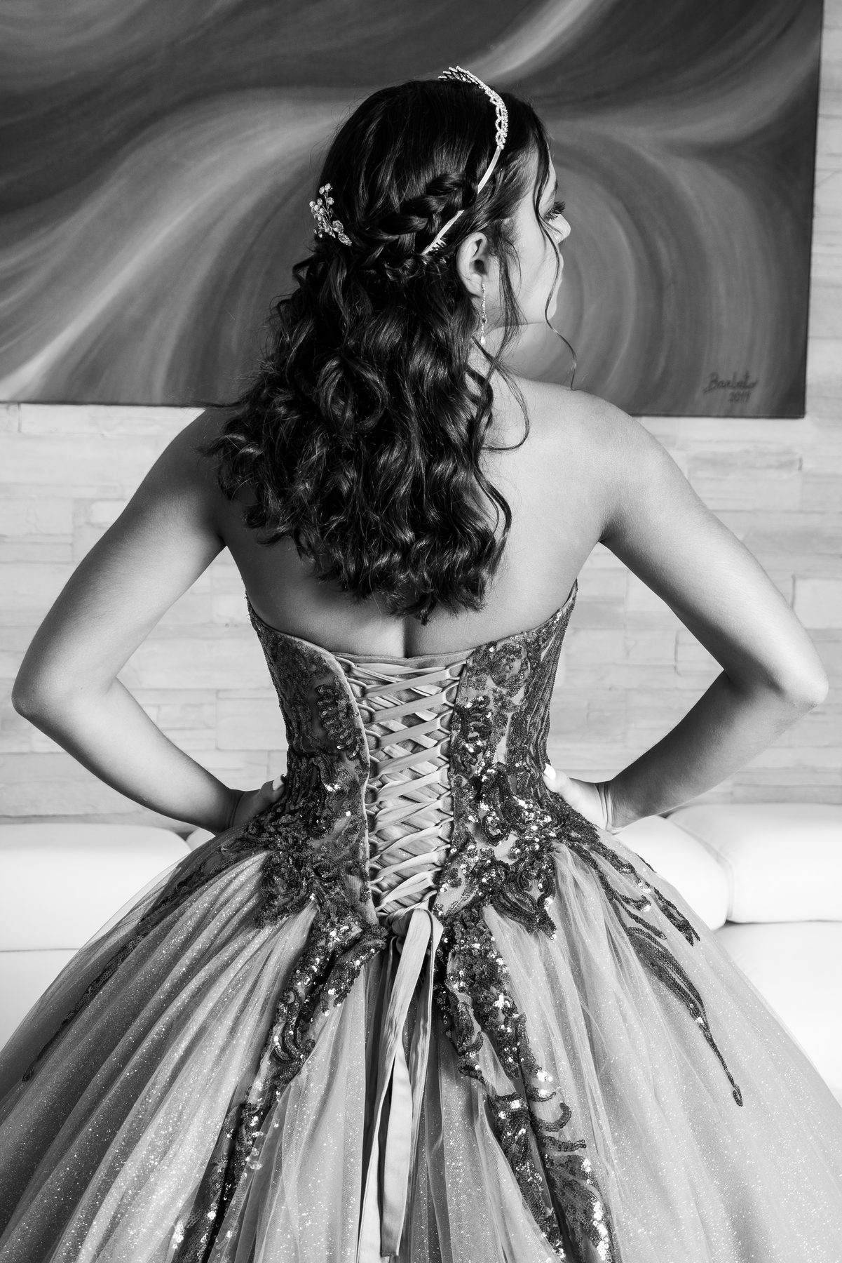 Quinceañera portrait in black and white — West Palm Beach editorial photography by Concha Solutions